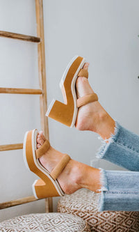 Daphne - Chunky Heeled Sandal