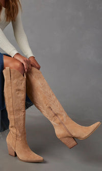 Bronco - Knee-High Embroidered Boots