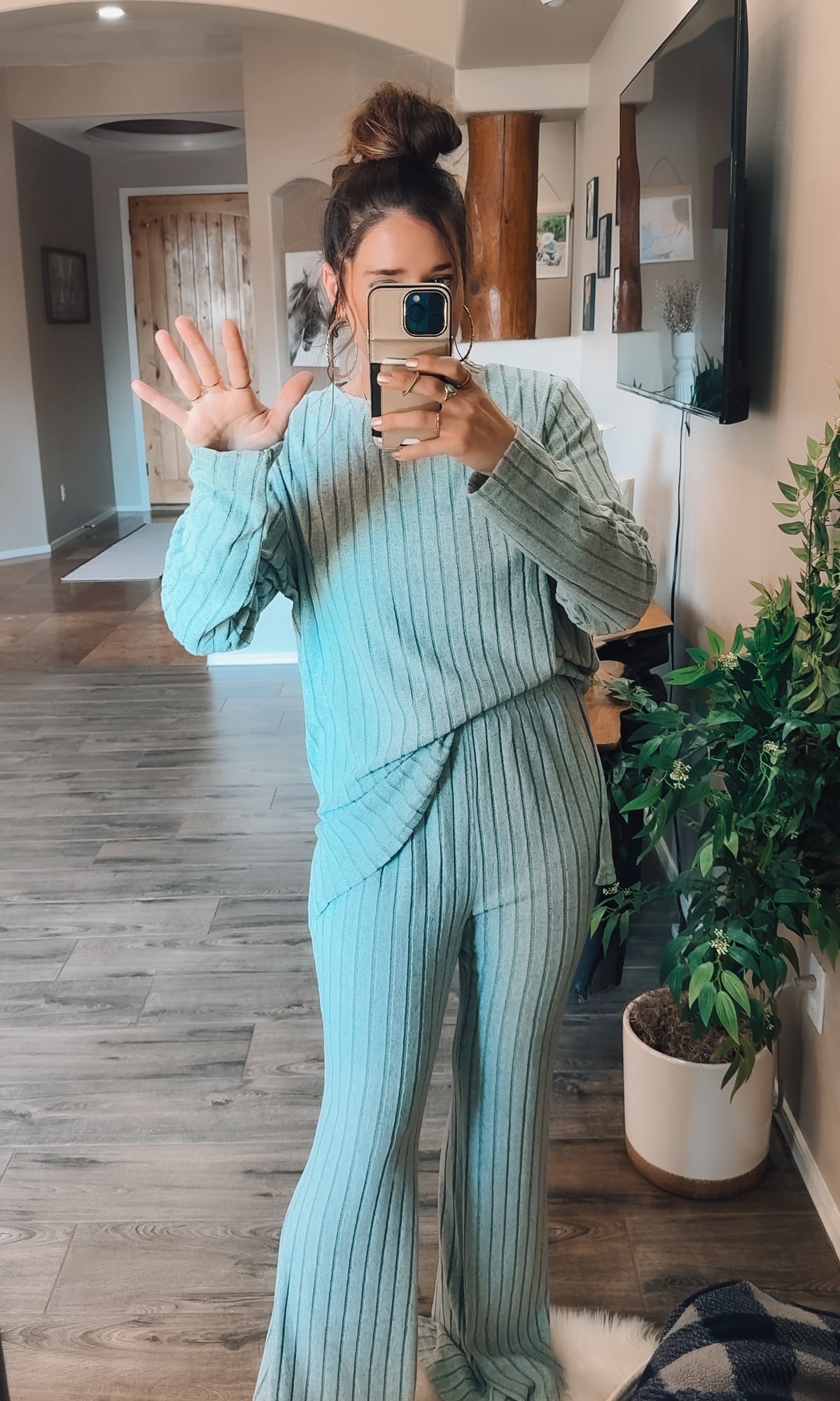 Cozy Girl Era Pants Set